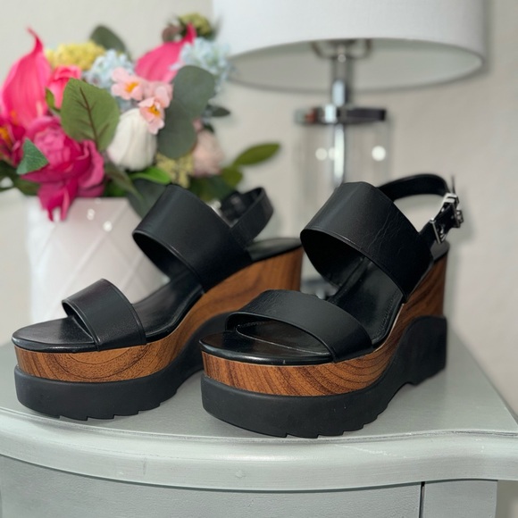 🖤BRAND*NEW, never worn, original box unavailable - Picture 2 of 5